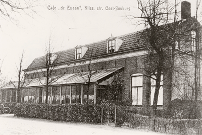 25886 Café De Zwaan aan de Vlissingsestraat te Oost-Souburg