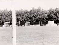 26032 Kleedgebouw van het Sportpark in Oost-Souburg langs het Koopmansvoetpad