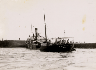 26205 Fortunata uit Catania, op 3-7-1939 gestrand op het Roeiershoofd