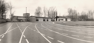 26600 De kunststofatletiekbaan die in september 1982 geopend is in sportpark Baskensburg.