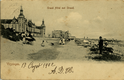 26815 'Grand Hôtel met Strand'. Boulevard Evertsen met het Grand Hotel des Bains