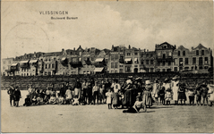 26970 'Vlissingen. Boulevard Bankert' gezien vanaf het strand