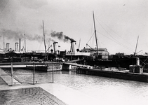 27139 De 'Duitschland' werd in 1887 gebouwd voor de dagdienst Vlissingen - Queenborough. In 1916 herdoopt in 'Zeeland'. ...