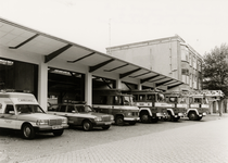 27307 Een deel van het wagenpark van de Vlissingse brandweer voor de kazerne aan de Van Dishoeckstraat in Vlissingen