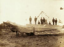 28077 De Landbouwtentoonstelling te Vlissingen.  Praalwagen van de Beckerstraat en aangrenzende straten, genaamd ...