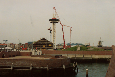 28606 Verbouwing van het Arsenaal aan de Vissershaven tot maritiem attractiecentrum. Het bovenste stuk van de ...