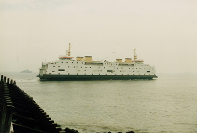 28953 De dubbeldeks veerboot van de Provinciale Stoombootdiensten, 'Prinses Juliana'.