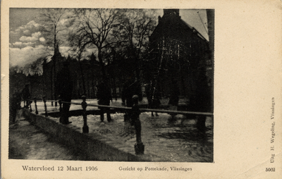 29339 'Watervloed 12 Maart 1906. Gezicht op de Pottekade, Vlissingen'