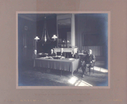 29844 Burgemeester en wethouders van Vlissingen in de periode sept. 1913 - sept. 1915..Van l. naar r.: P.F. Auer, mr. ...