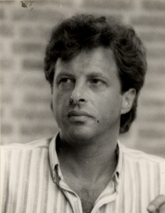 31895 H.J.M. de Haas, lid van de raad van de gemeente Vlissingen voor de PvdA. Foto t.g.v. de raadsperiode 1986-1990.