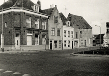 32843 Gezicht op de panden aan de Dam (tussen Spuistraat en Noordstraat)