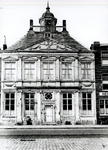 34012 Het Lampsinshuis, Nieuwendijk no.11. Gebouwd in 1641 als woonhuis voor de familie Lampsins
