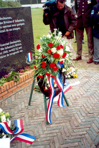 34076 Onthulling aan de Prins Hendrikweg van het monument ter herinnering aan de Franse generaal Deslaurens, commandant ...