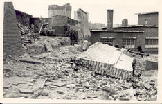 34744 Ravage op Boulevard de Ruyter na de stormvloedramp van 1953.Op de foto: de doorgebroken zeewering tussen ...