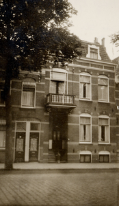 34811 Badhuisstraat 66, ca. 1915 het woonhuis van Abraham Brevet, adj. commies Gem. Fabr. en Fokje Brevet-Pasma, ...