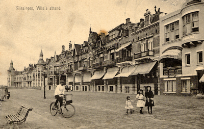 34820 Vlissingen, Villa's strand . Boulevard Evertsen met links op de achtergrond het Grand Hotel des Bains