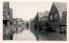 35052 Tweede Wereldoorlog. Tuinstad na de inundatie van Walcheren, de Begonialaan met op de achtergrond de Irislaan