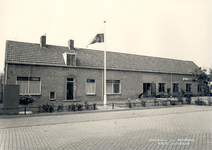 35202 Het clubhuis van Sportvereniging Marathon aan de Bosweg, officieel geopend op 22 mei 1976.