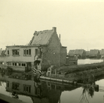 35655 Tweede Wereldoorlog. Inundatie van Walcheren na het bombarderen van de dijken in oktober 1944 door de ...
