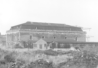 35849 Het Groot Arsenaal (gebouwd in 1767) op het terrein van de Kon. Mij. de Schelde