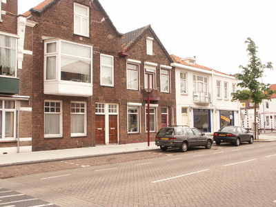 36516 Panden aan de oostzijde van de Scheldestraat tussen de Singel en de Paul Krugerstraat