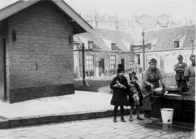 37919 Het oude gasthuis aan de Koestraat