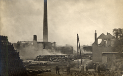 38312 Grote brand bij de Nedpam (Ned. Petroleum en Asphalt Maatschappij) op 25, 26 en 27 juli 1924.