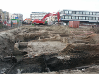 39842 Archeologisch onderzoek in de Spuistraat in Vlissingen. Beschoeiing van de voormalige Achterhaven en oude ...