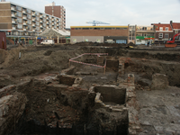 39844 Archeologisch onderzoek in de Spuistraat in Vlissingen. Beschoeiing van de voormalige Achterhaven en oude ...