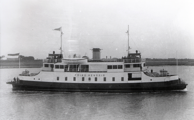 39899 Provinciale Stoombootdiensten in Zeeland (PSD), motorferryboot Prins Hendrik. Lengte 5028, breedte 12,42. In 1932 ...