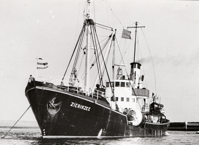 39982 Loodswezen, betonningsvaartuig Zierikzee Gebouwd in 1944, afgevoerd in 1966.