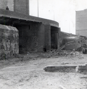 40067 Het bouwrijp maken van het (bunker)terrein aan de Gasthuisstraat ter hoogte van de Gevangentoren voor de bouw van ...
