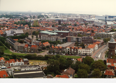 40272 Luchtfoto van Vlissingen. Vanaf Boulevard Bankert gezicht op de omgeving Koudekerkseweg, de Singel, de ...