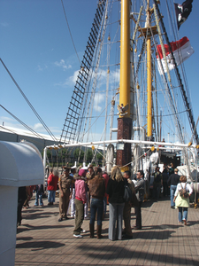 40543 Maritiem evenement Small Sail, (zeil)schepen en festiviteiten op verschillende locaties te Vlissingen. Op de ...
