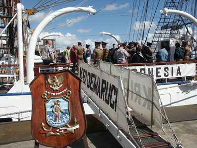 40545 Maritiem evenement Small Sail, (zeil)schepen en festiviteiten op verschillende locaties te Vlissingen. Op de ...