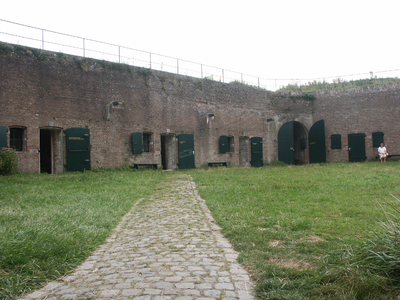 40833 Fort Rammekens dateert uit 1547 en werd ontworpen door de Italiaanse vestingbouwer Donato de Boni Pellezuoli.Het ...