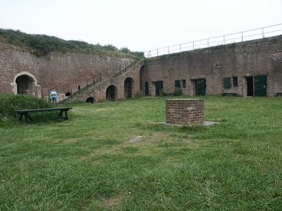 40839 Fort Rammekens dateert uit 1547 en werd ontworpen door de Italiaanse vestingbouwer Donato de Boni Pellezuoli.Het ...