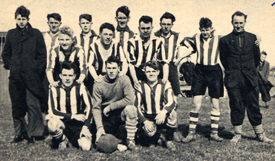 41447 Voetbal Combinatie Vlissingen (VCV), opgericht 1 aug. 1916.Het 2e elftal, kampioen 3e klas, seizoen ...