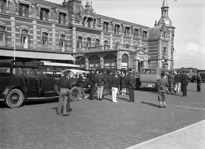 41513 Het Grand Hotel Britannia op Boulevard Evertsen. Op 26 juni 1886 werd het hotel als Grand Hotel des Bains ...