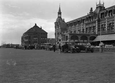 41514 Het Grand Hotel Britannia op Boulevard Evertsen. Op 26 juni 1886 werd het hotel als Grand Hotel des Bains ...