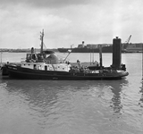 41759 Frederik Hendrik , de nieuwe sleepboot van de Steenkolen Handelsvereniging (SHV) aan de Buitenhaven.