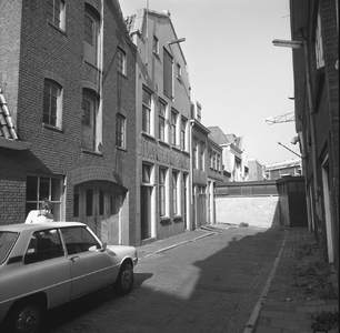 42851 De Vlamingstraat gezien vanuit het Groenewoud. Op de achtergrond Vlamingstraat 5-7, het pand van de voormalige ...