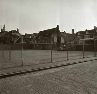 43375 Sloop van het politiebureau in de Breestraat in Vlissingen, bouwjaar 1910 en nieuwbouw in de Molenstraat, hoek ...
