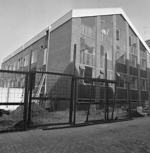 43397 Sloop van het politiebureau in de Breestraat in Vlissingen, bouwjaar 1910 en nieuwbouw in de Molenstraat, hoek ...