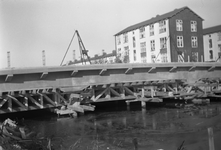 43446 Bouw gewapende betonbrug over de Vlissingse Watergang bij de President Rooseveltlaan. De brug is in gebruik ...