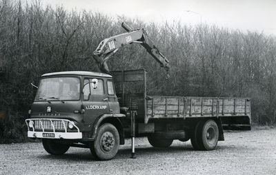 43529 Vrachtauto ( kipper ) van het transportbedrijf J.W. Elderkamp.Het bedrijf vestigde zich in 1948 vanuit Rotterdam ...