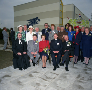 43977 Het nieuwe zeemanshuis van de Anglicaanse organisatie Mission to Seamen in Vlissingen-oost. Het nieuwe gebouw met ...