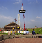 44139 Het Arsenaal aan de Vissershaven wordt verbouwd tot maritiem attractiecentrum. Plaatsing van de uitkijktoren bij ...