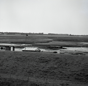 44258 Aanleg van industrie- annex bedrijventerrein Vlissingen-oost in het Sloegebied. Vanaf 1961 wordt de hoofdvaargeul ...