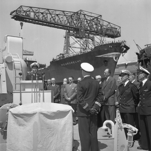 44378 Hr. Ms. Noord-Brabant, onderzeebootjager, officiële overdracht aan de Houtkade. Bouwnr. 270, bouwjaar 1951 bij de ...